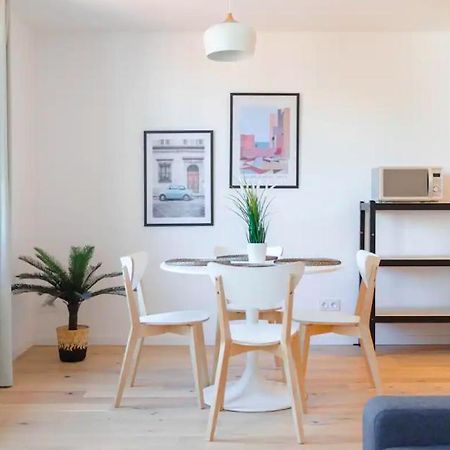 T2 ** Place Aux Huiles ** Vieux Port 마르세유 외부 사진